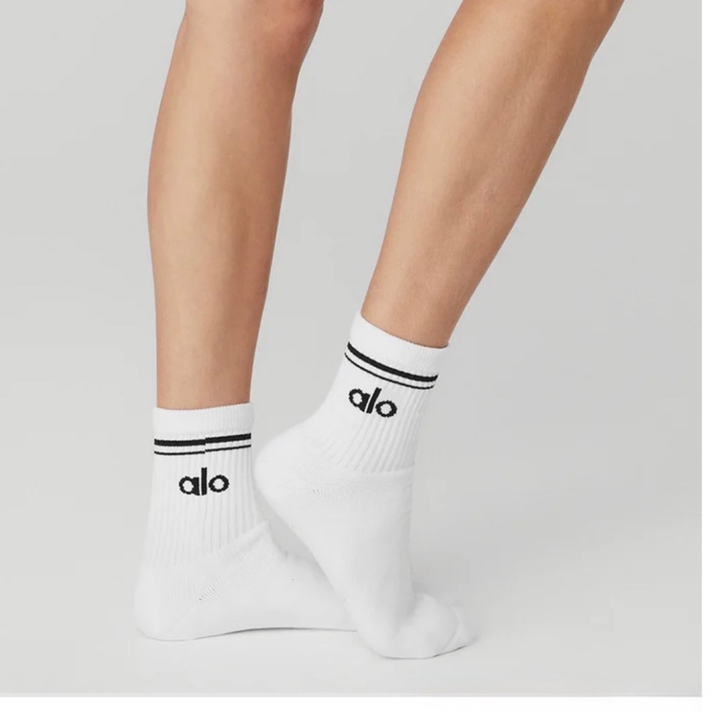 Alo Unisex Half-Crew Throwback Socks (2 Pairs) - White/Black, SZ M